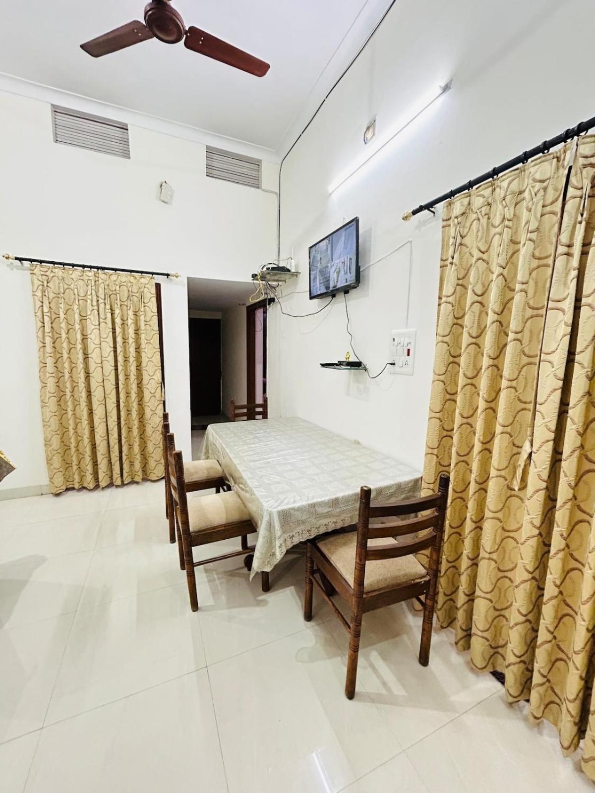 Yk Villa *