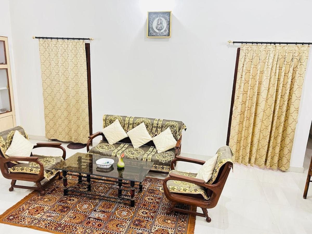 Yk Villa *